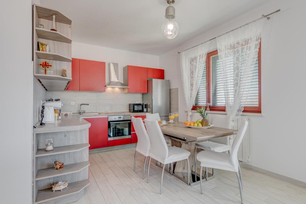 Apartman Aurelia Podstrana Exteriör bild