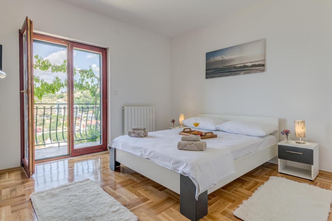 Apartman Aurelia Podstrana Exteriör bild