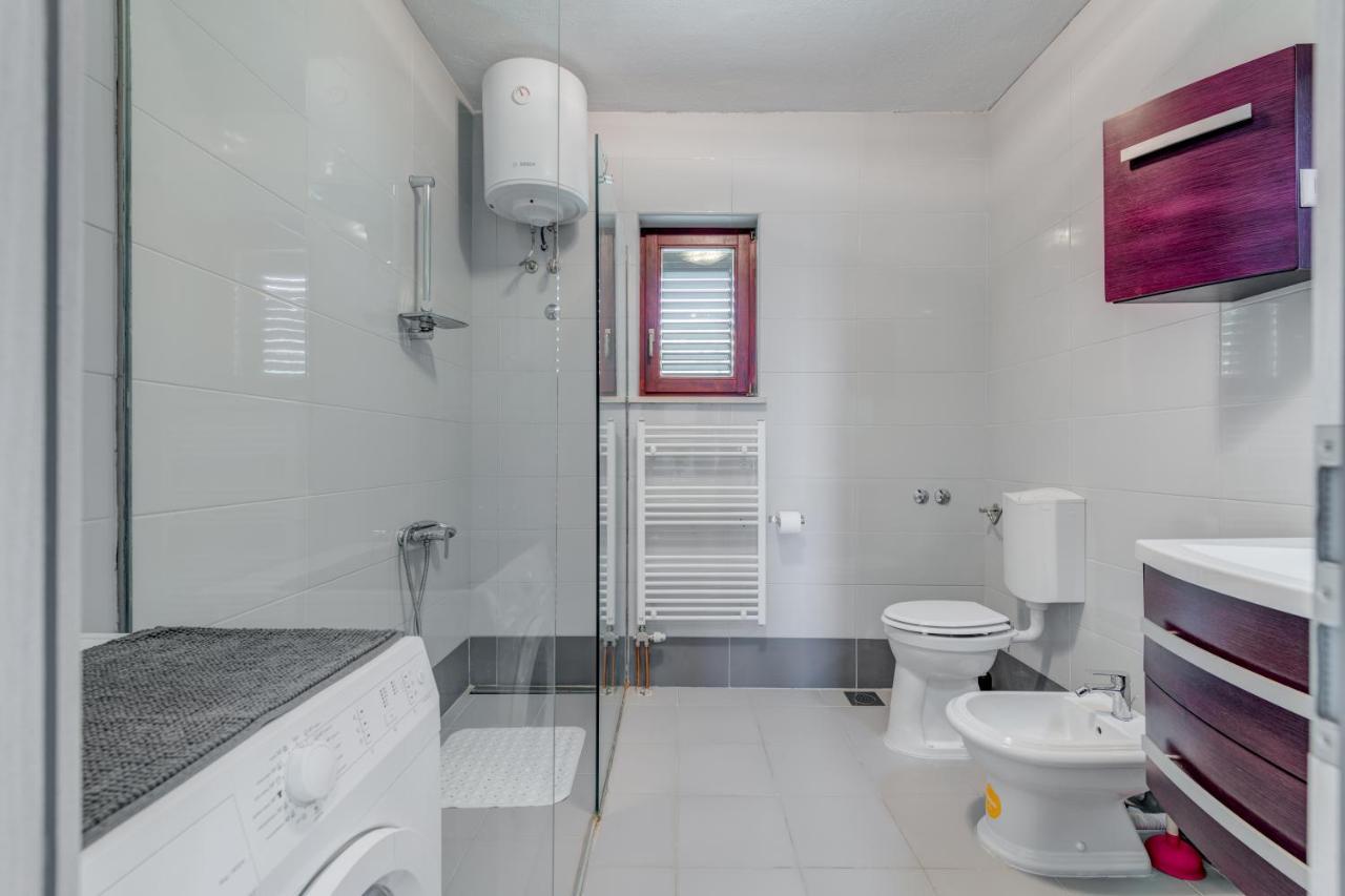 Apartman Aurelia Podstrana Exteriör bild